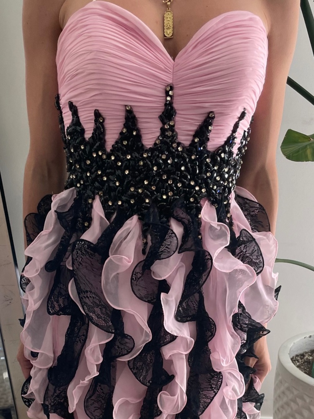 Mac Duggal Pink & Black Strapless Ruffle Cocktail Dress – Beaded Corset – Size 4 - Picture 2 of 4